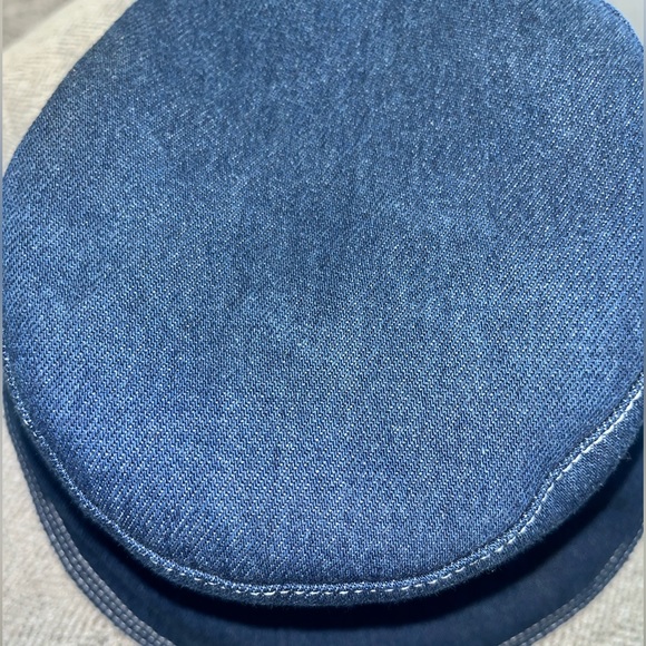 Burberry Blue Denim Circle Logo Bucket Hat - Picture 6 of 8